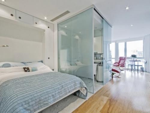 Отделка стены над кроватью в спальне. Как оформить стену над кроватью 07