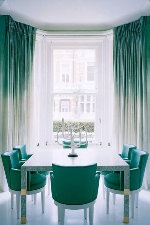 Интерьер кухни гостиной с эркером. Виды эркерных окон для кухни