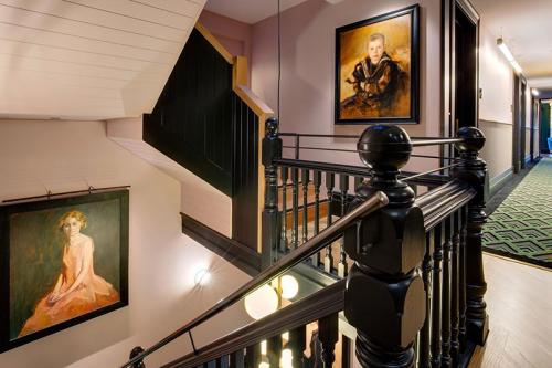 Бутик-отель Little Albion в здании бывшего монастыря в Сиднее 04