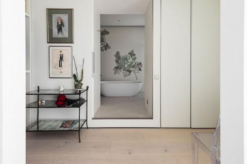 Бетон и оттенки зеленого: лофт в здании бывшего склада в Лондоне 08