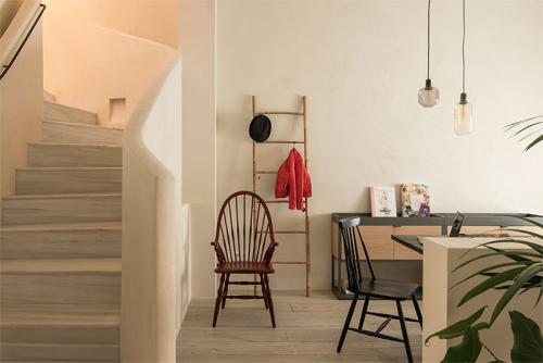 Современный дом с тропическим садом в Барселоне 22