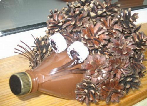 Ежик из бутылки пошагово. Забавный ежик из пластиковой бутылки