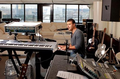 Сколько стоит дом Эмина Агаларова. Квартира-мечта Эмина Агаларова в самом дорогом жилищном комплексе Москвы