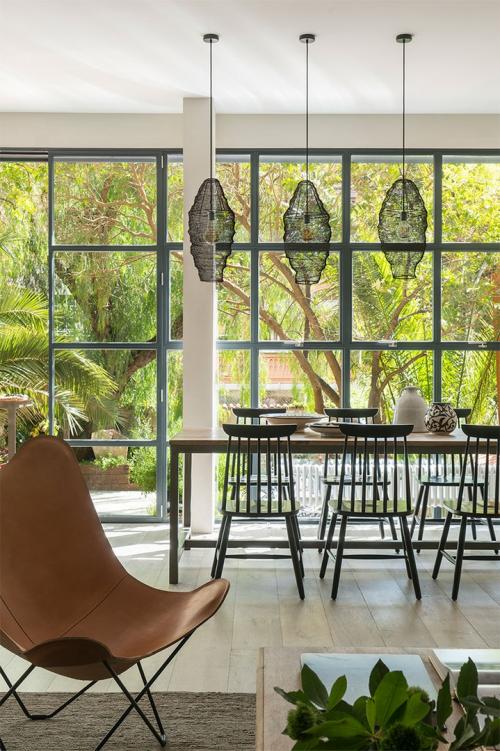 Современный дом с тропическим садом в Барселоне 01