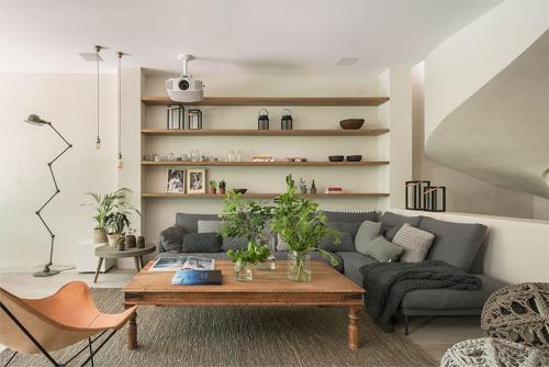 Современный дом с тропическим садом в Барселоне 03