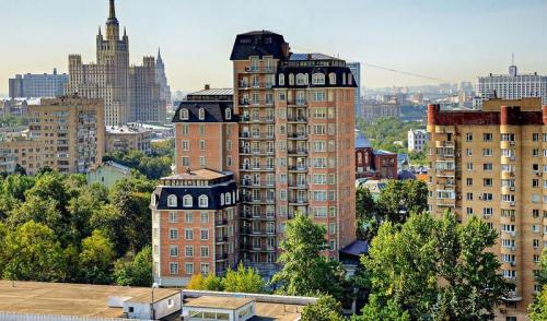 Сколько стоит дом Эмина Агаларова. Квартира-мечта Эмина Агаларова в самом дорогом жилищном комплексе Москвы