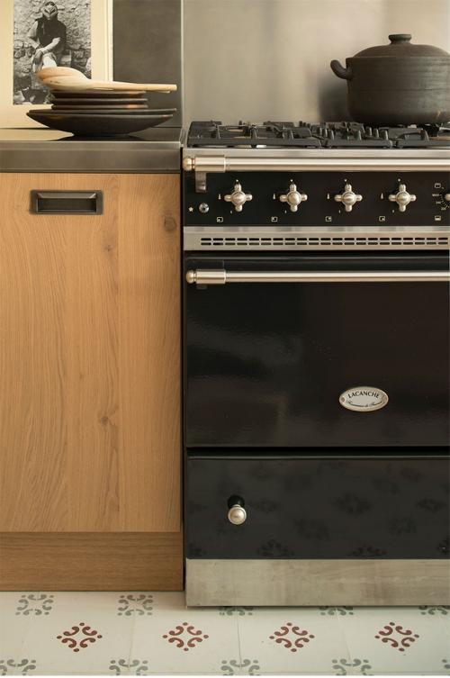 Современный дом с тропическим садом в Барселоне 11