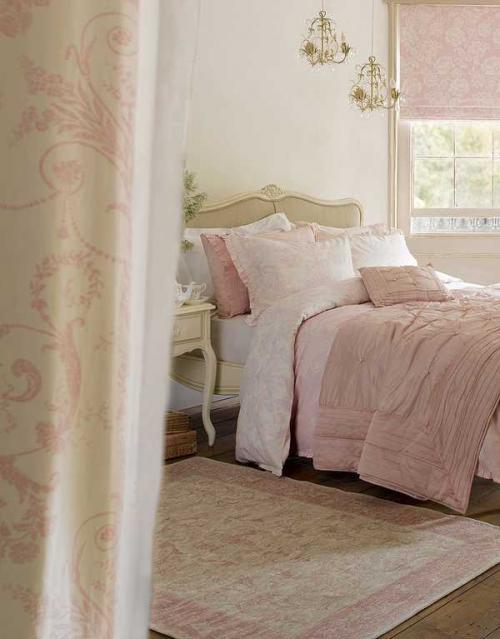 Laura Ashley 24