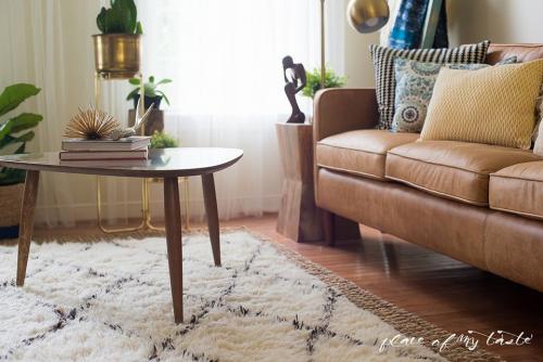 Какие сейчас в моде ковры. Какие ковры на пол в зал сегодня в моде? 10 фото в интерьере 27