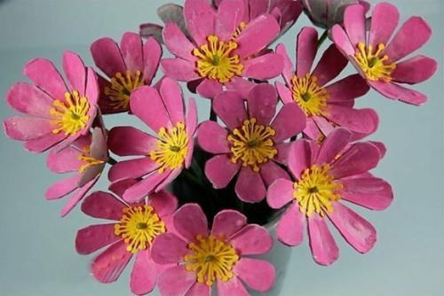 Что можно сделать из упаковки из под яиц. Оригинальные поделки из упаковки от яиц: 7 идей