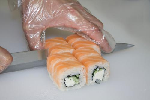 Как делать суши дома. Роллы в домашних условиях 26