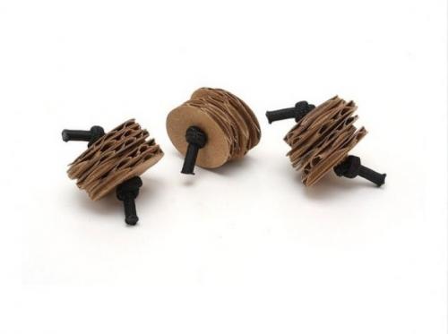 Игрушки для кошек своими руками из подручных материалов. Простые идеи отличных игрушек для котов, созданных из подручных материалов