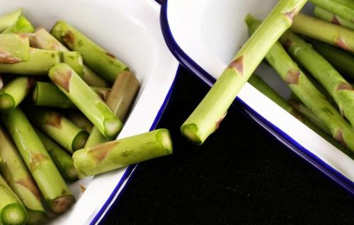 Как приготовить замороженную спаржу. Как вкусно пожарить спаржу - классический рецепт