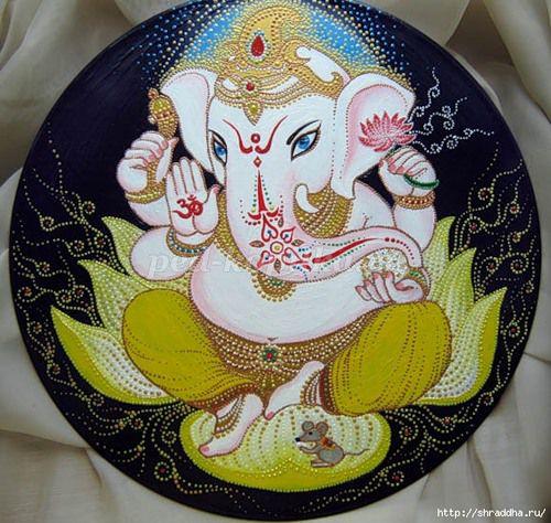 Что можно сделать из старых пластинок. Ваза для фруктов 17