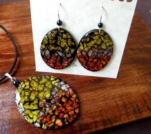 Что из скорлупы яичной сделать можно. Яичная скорлупа, как инструмент для необычного творчества