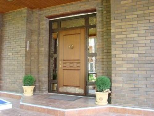 Входная дверь для частного дома, какая лучше. Дверные замки 06