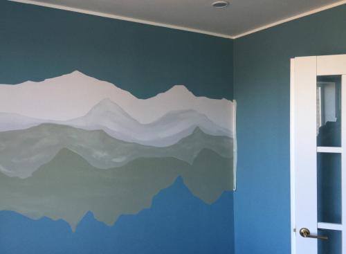 Горы на стене в детской своими руками. МАСТЕР-КЛАСС: Как быстро и недорого декорировать пустую стену