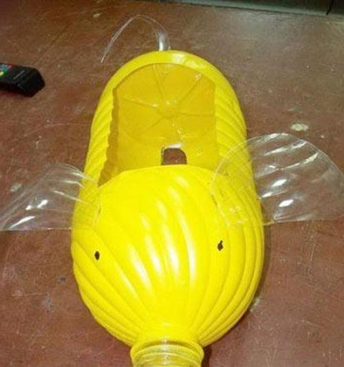 Как сделать из пластиковых бутылок попугая. Попугай из пластиковой бутылки своими руками 15