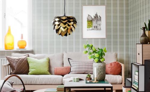 Шкаф купе в зале хрущевки. С орнаментом