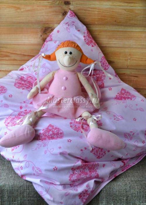 Наволочки на диванные подушки шьем. Как аккуратно вшить молнию – мастер-класс по наволочкам 15