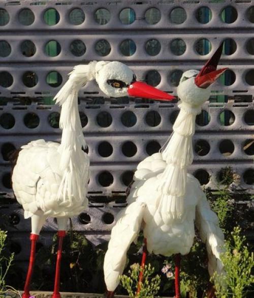 Как сделать из пластиковых бутылок павлина. Птица счастья: павлин из пластиковой бутылки 32