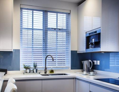 Кухня 2 на 3 с холодильником. Выбор стиля для кухни 2х2 метра с холодильником