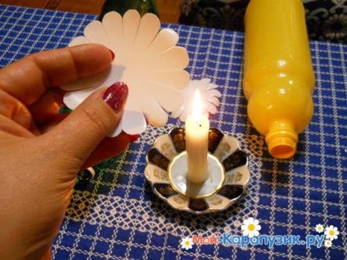 Ромашки из пластиковых бутылок пошаговая инструкция. Как сделать ромашку из пластиковых бутылок.