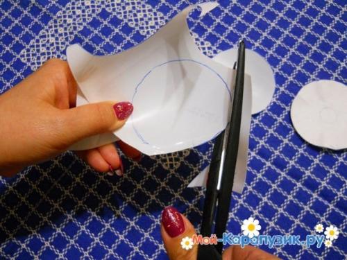 Ромашки из пластиковых бутылок пошаговая инструкция. Как сделать ромашку из пластиковых бутылок.