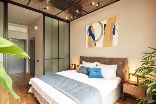 Лофт-отель с видом на Казанский собор в Санкт-Петербурге 03