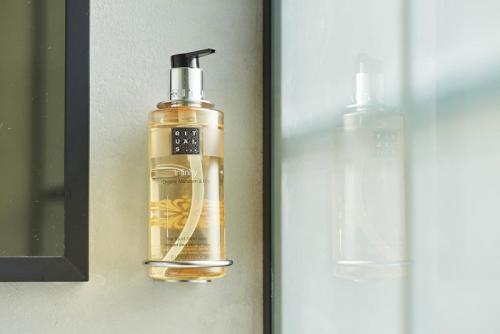 Лофт-отель с видом на Казанский собор в Санкт-Петербурге 07