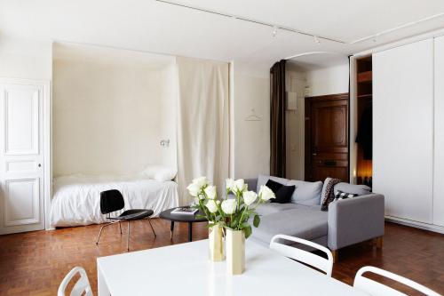 Гостиная спальня в одной комнате. Что учесть