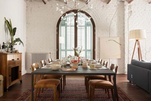 Эффектный лофт бразильского архитектора в Барселоне 01