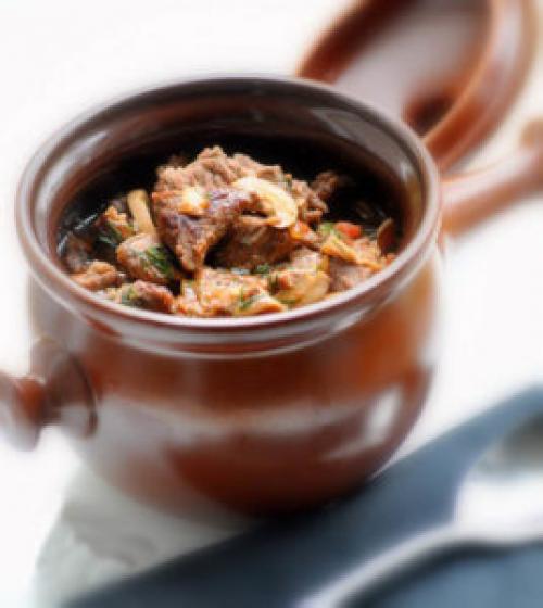 Мясо в духовке кусочками. Ароматная свинина кусочками в духовке