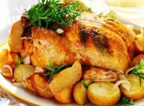 Курица с хрустящей корочкой в духовке с картошкой. Как приготовить курицу в духовке с хрустящей корочкой с картошкой — Куриное мясо является диетическим видом мяса