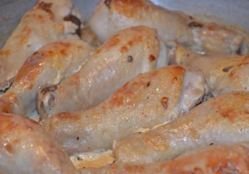 Куриные ножки с хрустящей корочкой в духовке. Куриные ножки со сметаной запеченные в духовке с хрустящей корочкой