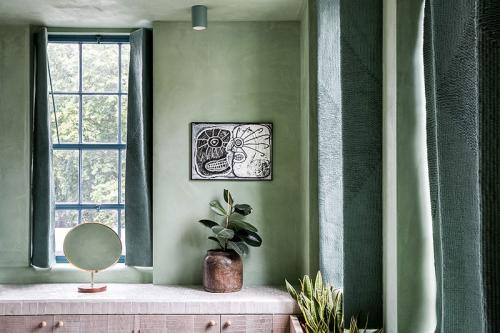 Лофт в очень необычной цветовой гамме 16