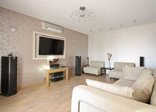 Дизайн зала в частном доме обои. Подобрать обои в зал: фото-примеры удачного оформления