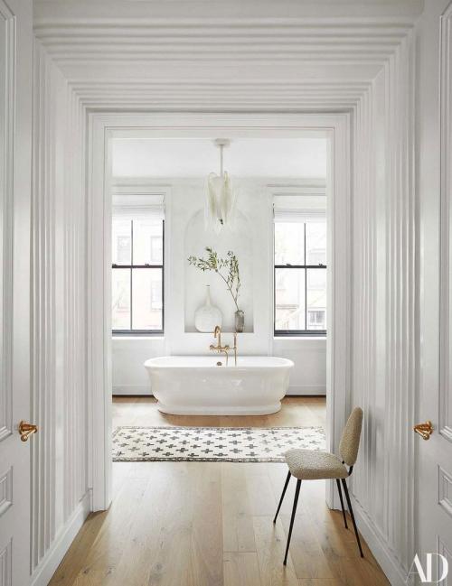 Современный и уютный интерьер таунхауса 06