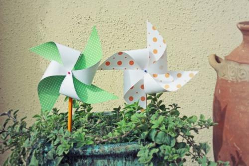 Как сделать вертушку ветряную. Делаем ветряк своими руками. Очень легко!