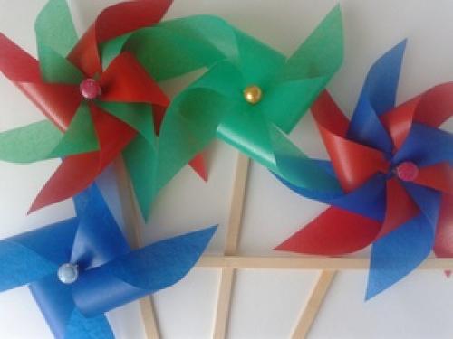 Как сделать вертушку ветряную. Делаем ветряк своими руками. Очень легко! 23