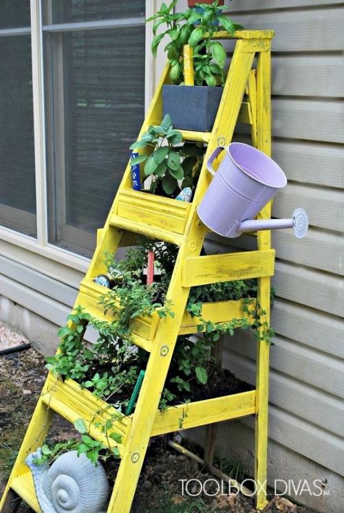 Как из старой футболки сделать кашпо. 15 оригинальных цветочных горшков из старых вещей