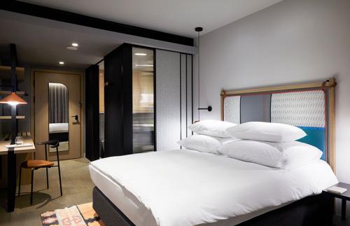 Стильный отель Puro с богемной атмосферой в Кракове 18