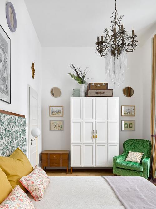 Красочная квартира в старом доме 16