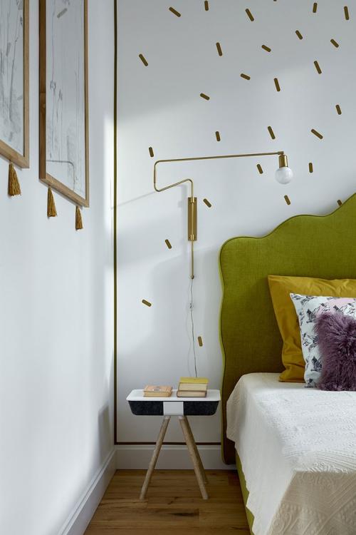 Красочная квартира в старом доме 09