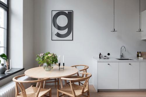 Маленький стильный лофт с потолками в 4 метра (46 кв. м) 03