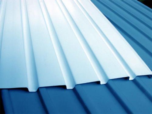 Какой профнастил лучше для крыши гаража. Сравнение материалов