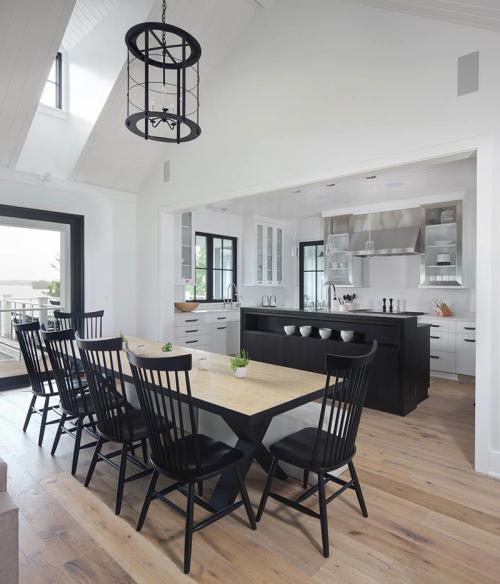 Просторный современный дом прямо у озера в США 05