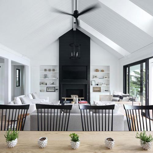 Просторный современный дом прямо у озера в США 04