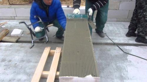 Газосиликатные блоки клей или раствор. Клей или раствор: что выбрать для газоблоков