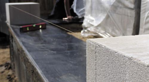 Газосиликатные блоки клей или раствор. Клей или раствор: что выбрать для газоблоков